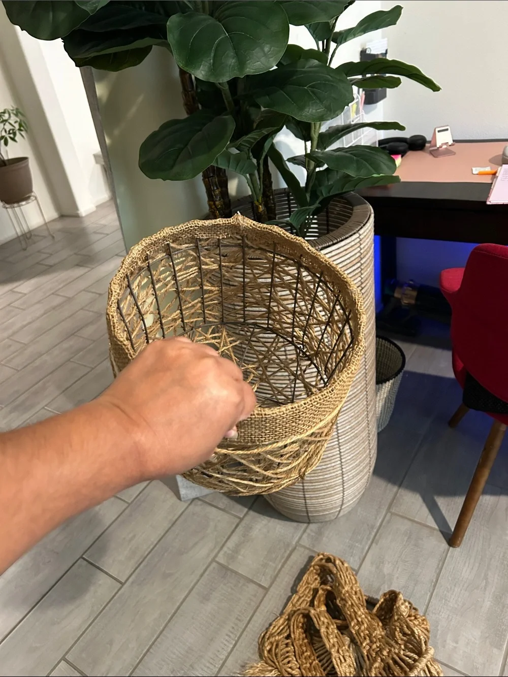 Handmade jute Macrame plant hanger